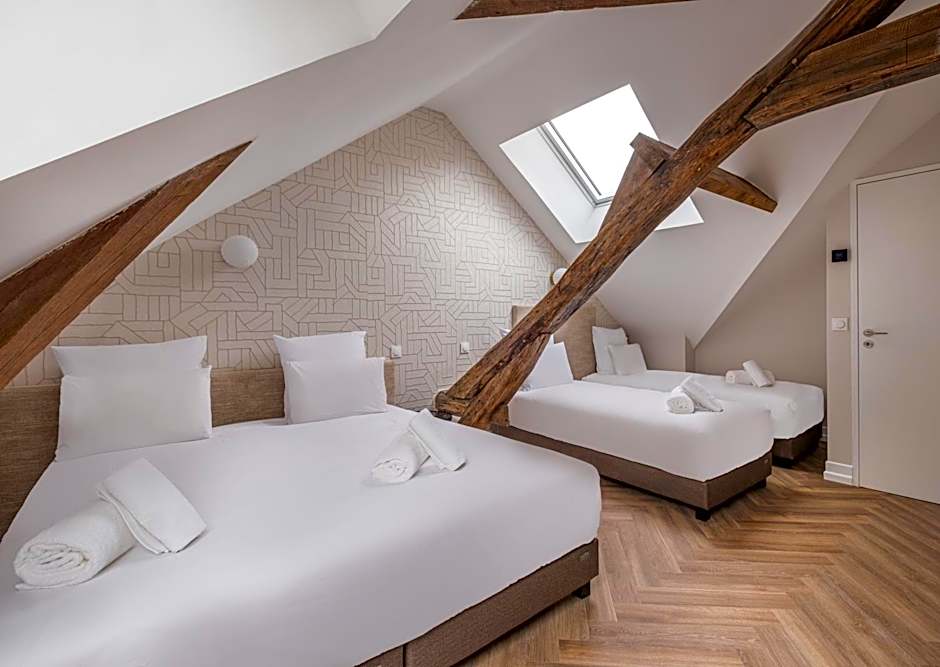 Photo 1 of 6 of Deluxe Apartment