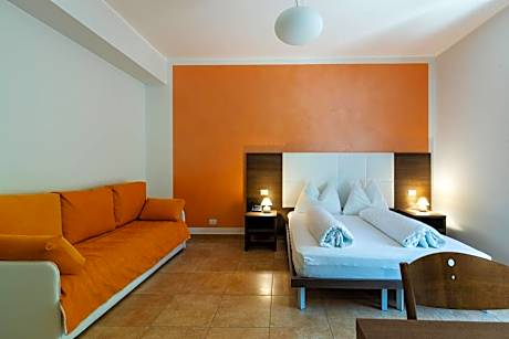 Triple Room with Mountain View