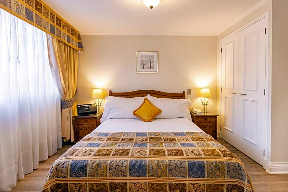 Park Plaza Apartments