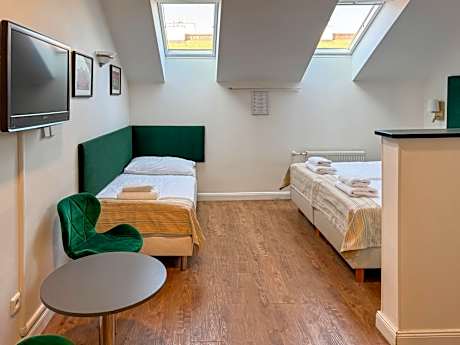 ROOFTOP COMFORT ROOM