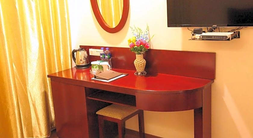 GreenTree Inn JiangSu DingShu Twon JieFang(E) Road Express Hotel