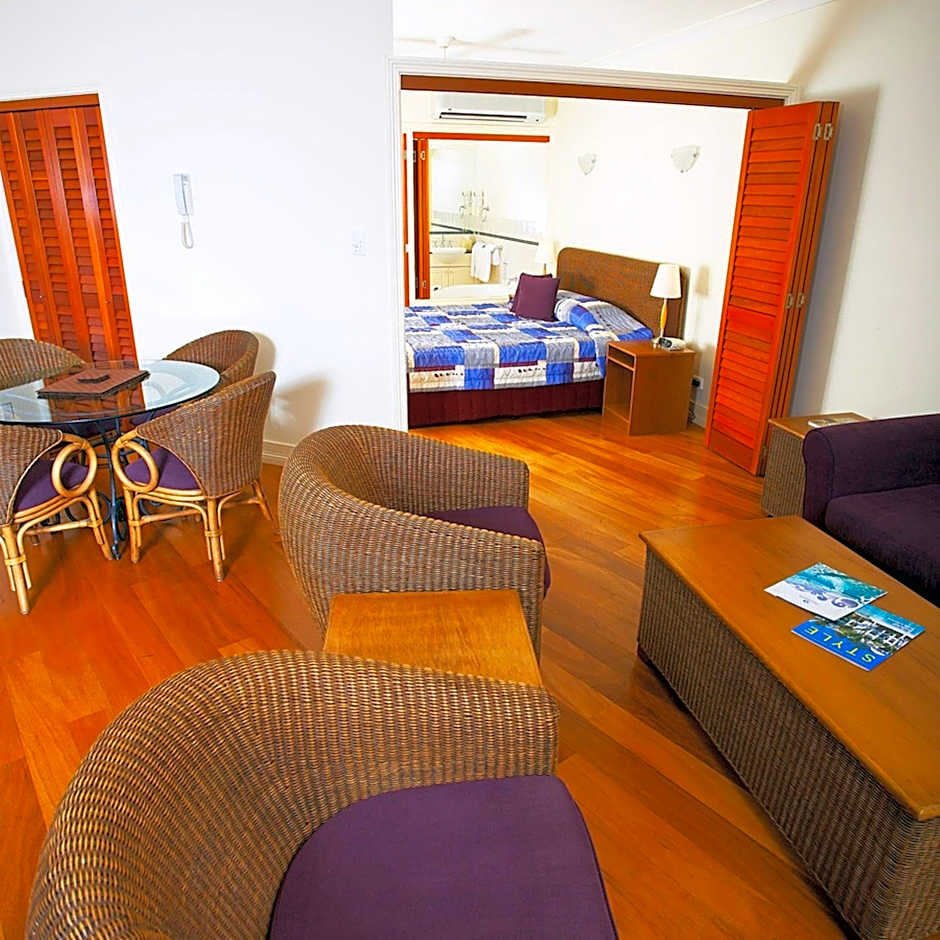 Mantra on the Inlet Port Douglas