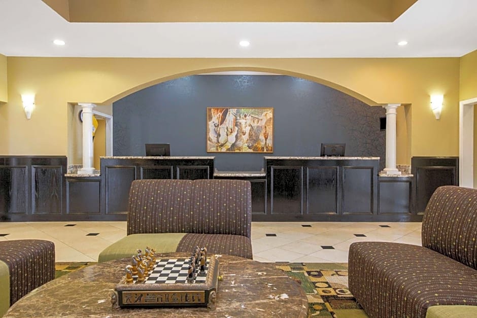 La Quinta Inn & Suites by Wyndham Pearland