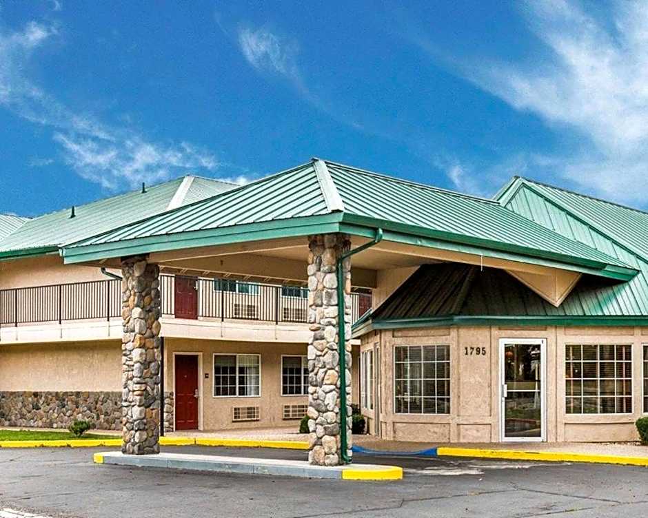 Quality Inn & Suites Minden