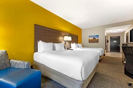 2 Queen Beds Nonsmoking Accessible