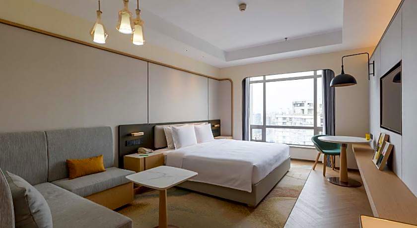 Holiday Inn Chongqing Guanyinqiao By IHG