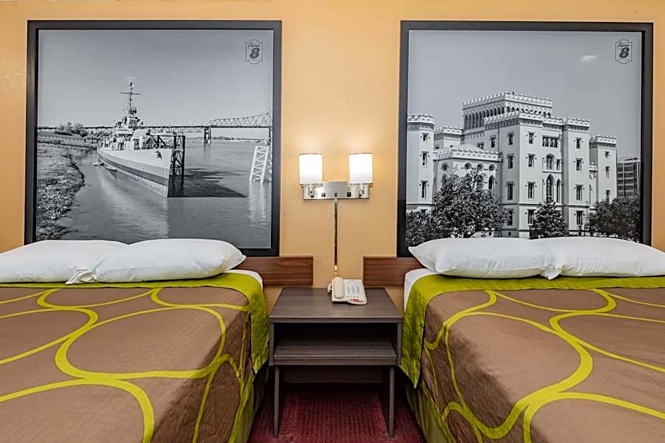 Super 8 by Wyndham Kinder/Coushatta near Casino