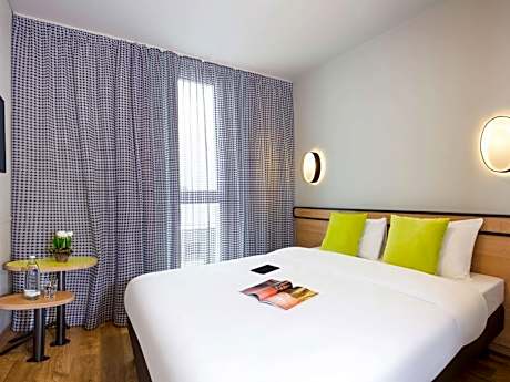 Studio (2 Adults) Double Bed