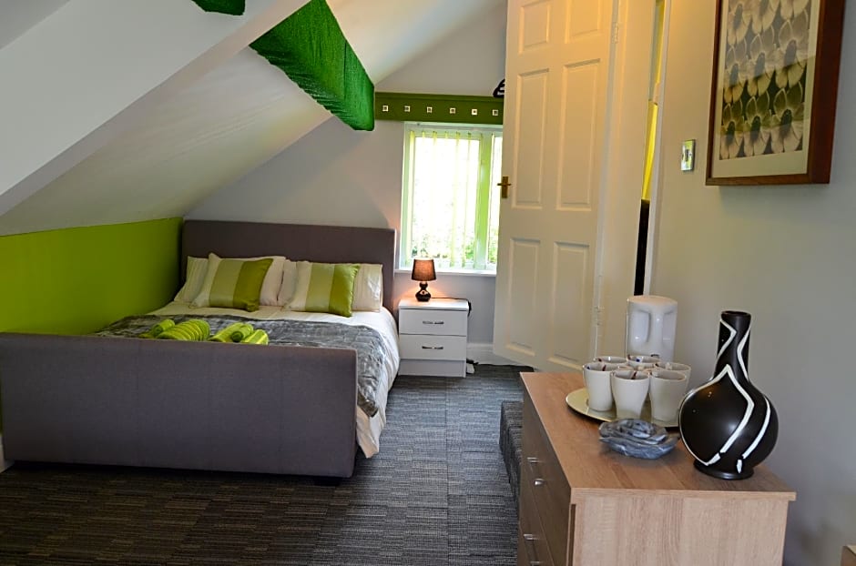 Old Trafford Guest House