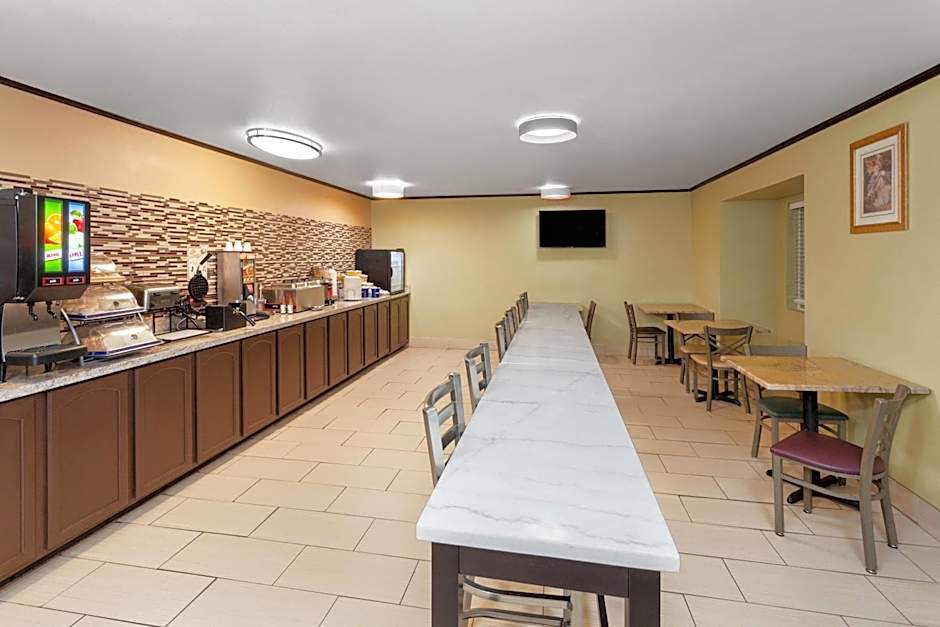 Days Inn & Suites by Wyndham Spokane Airport Airway Heights