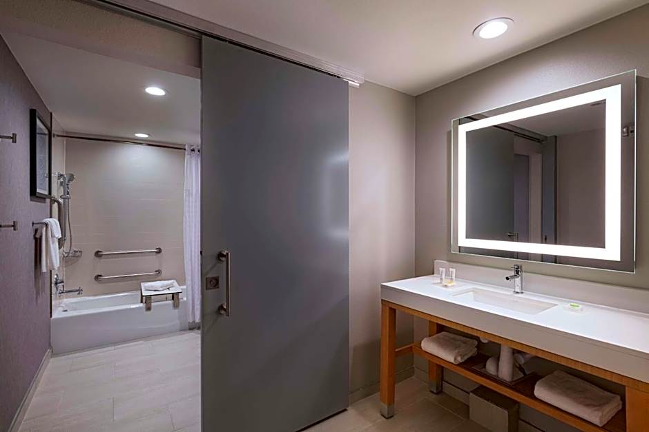 Hyatt Place Austin Lake Travis/Four Points