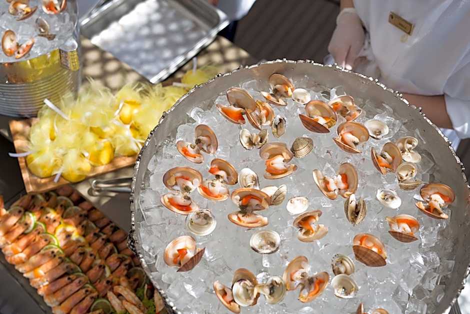 Divani Apollon Palace & Thalasso