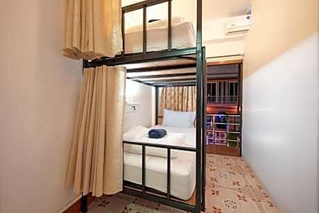 Twin Room with Shared Bathroom