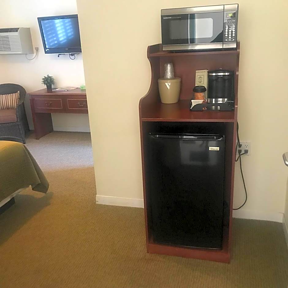 Bella Capri Inn and Suites