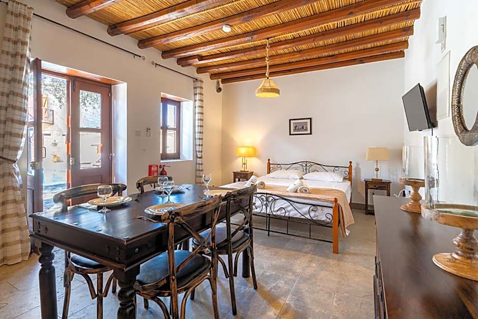 Stone Court Boutique Studios