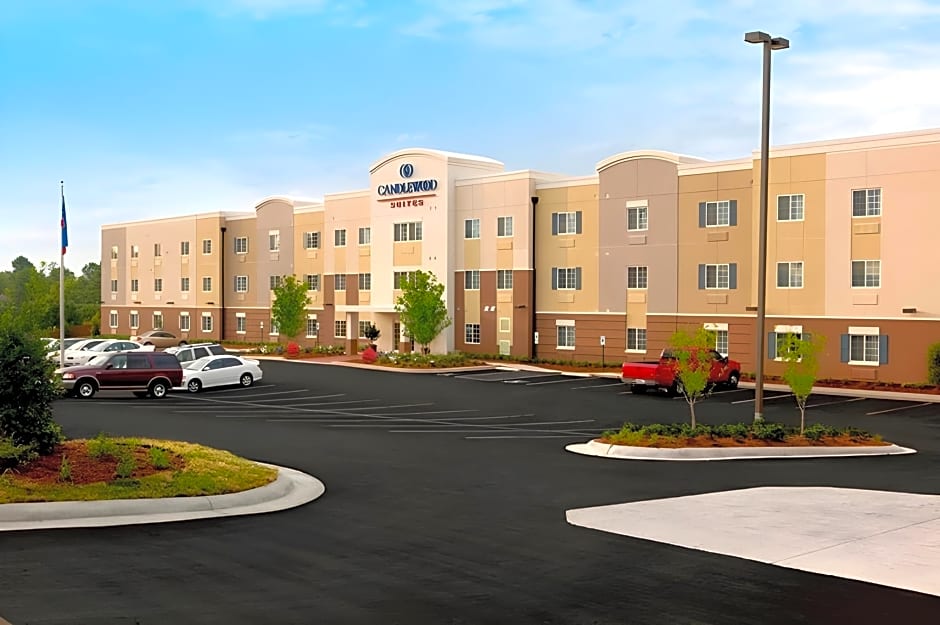 Candlewood Suites Lenexa - Overland Park Area