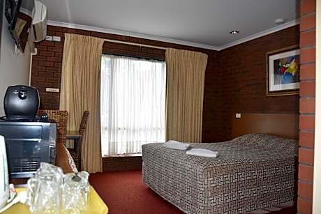 Double or Twin Room with Garden View