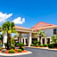 Days Inn & Suites by Wyndham Navarre - near Beaches/Hurlburt