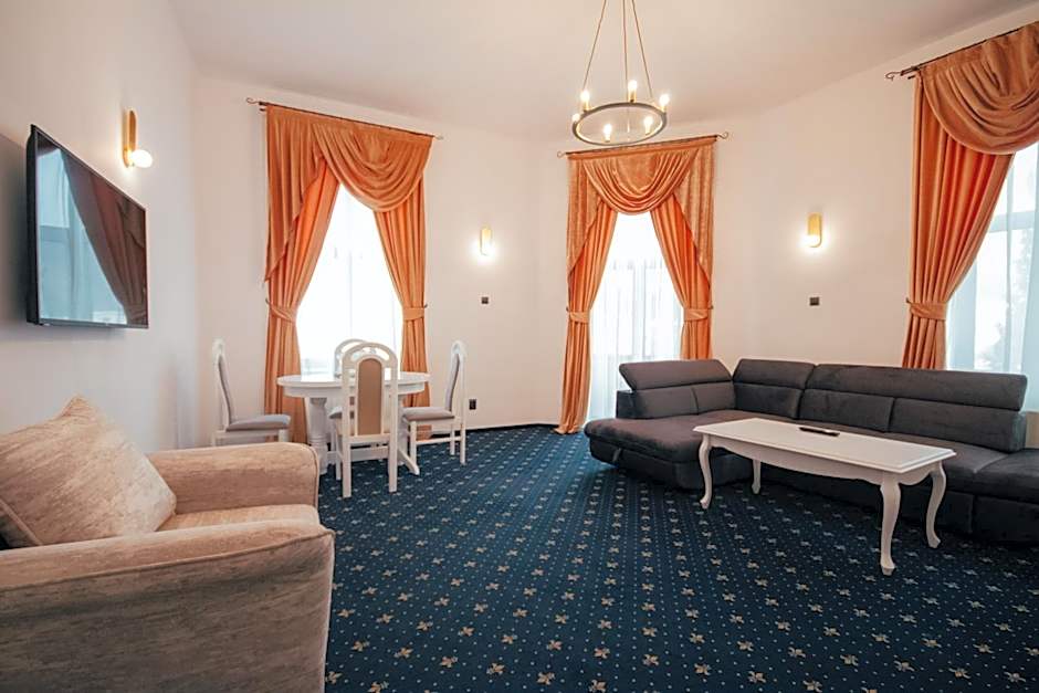 Hotel Carol - Vatra Dornei