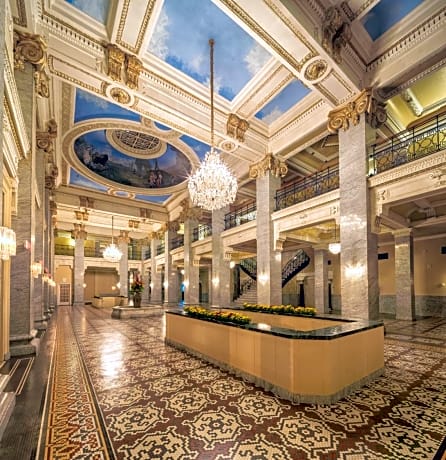 Hotel Bentley