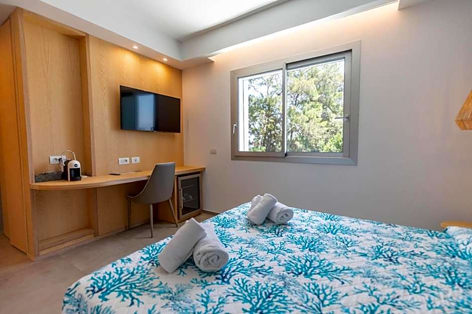 Antares Rooms and Suites