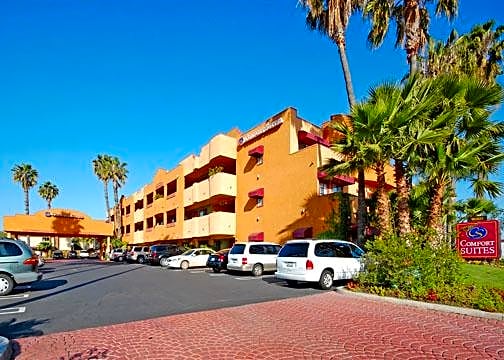 Comfort Inn & Suites Huntington Beach