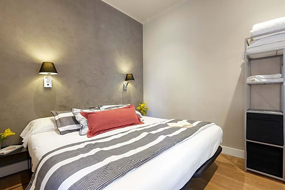 AinB Eixample-Miro Apartments