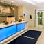 Holiday Inn Express & Suites St. Petersburg - Seminole Area By IHG