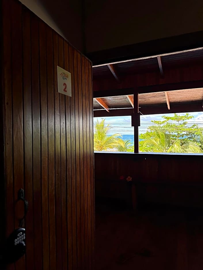 Hotel La Isla Inn