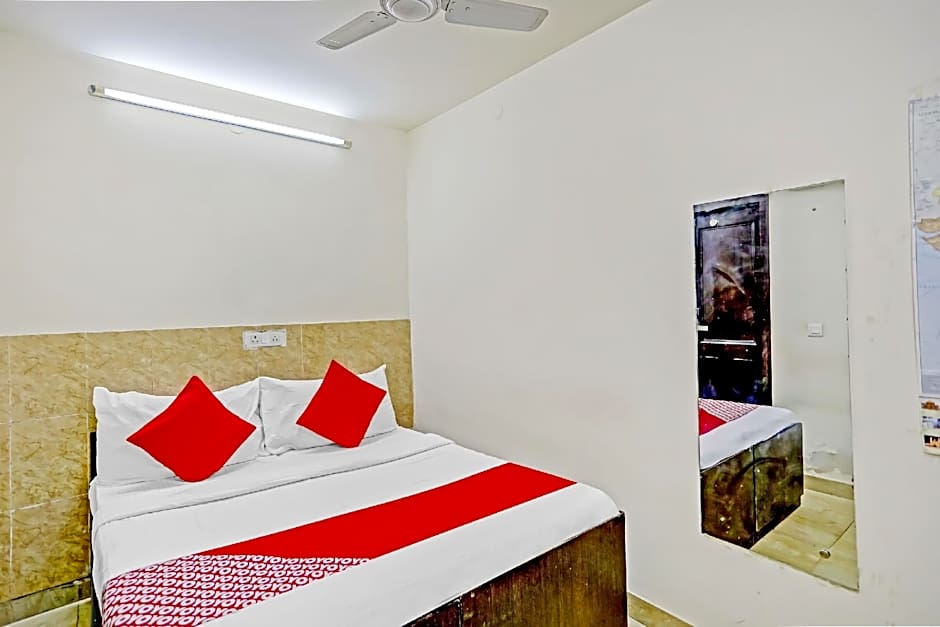 Os Hotel by Oyo Rooms – Delhi, NY