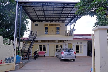 OYO Life 92632 Kost Pondok Kito