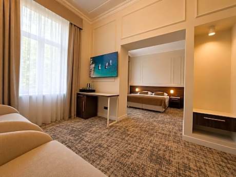 Luxury Family Room 2+2