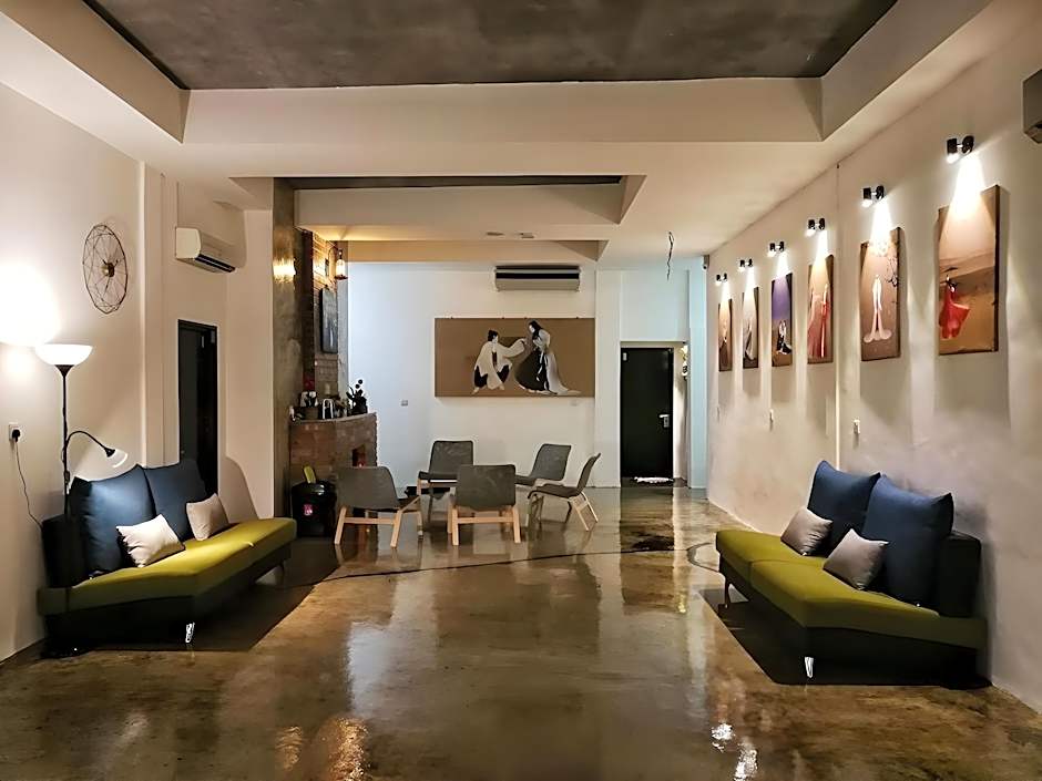 Beds In Garden Hostel