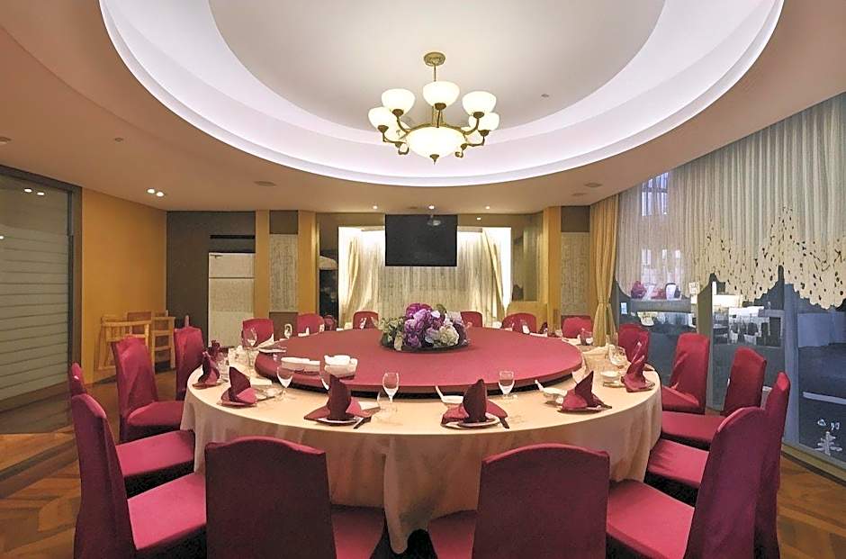 Ever Delightful Business Hotel