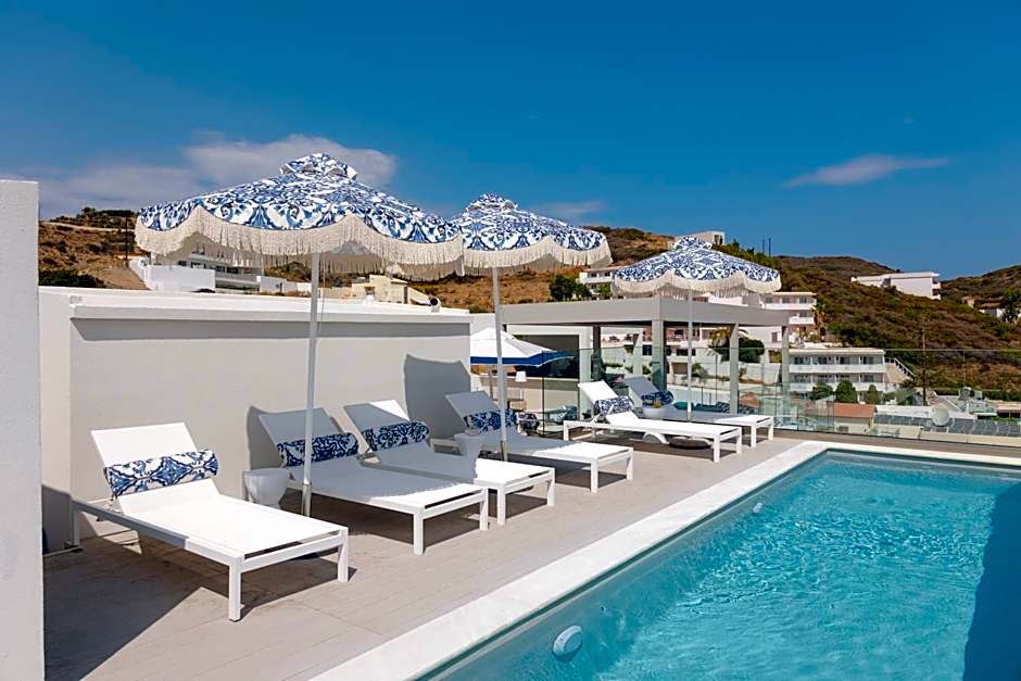 Golden Luxury Suites