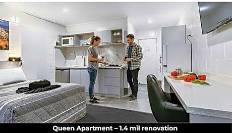 Queen Apartment