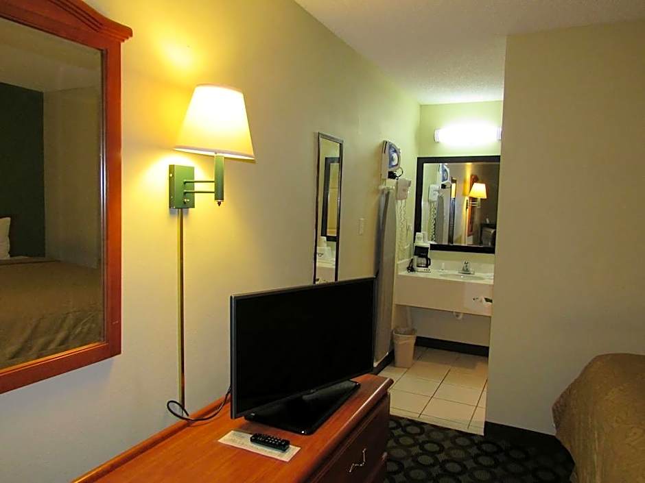 Economy Inn By OYO Ashburn