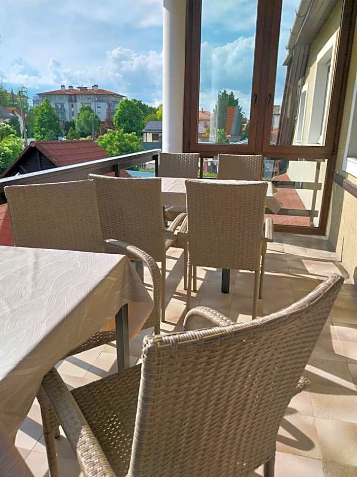 See Vendégház - Siófok