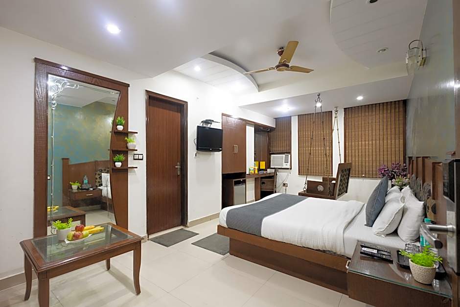 Hotel Shivdev International