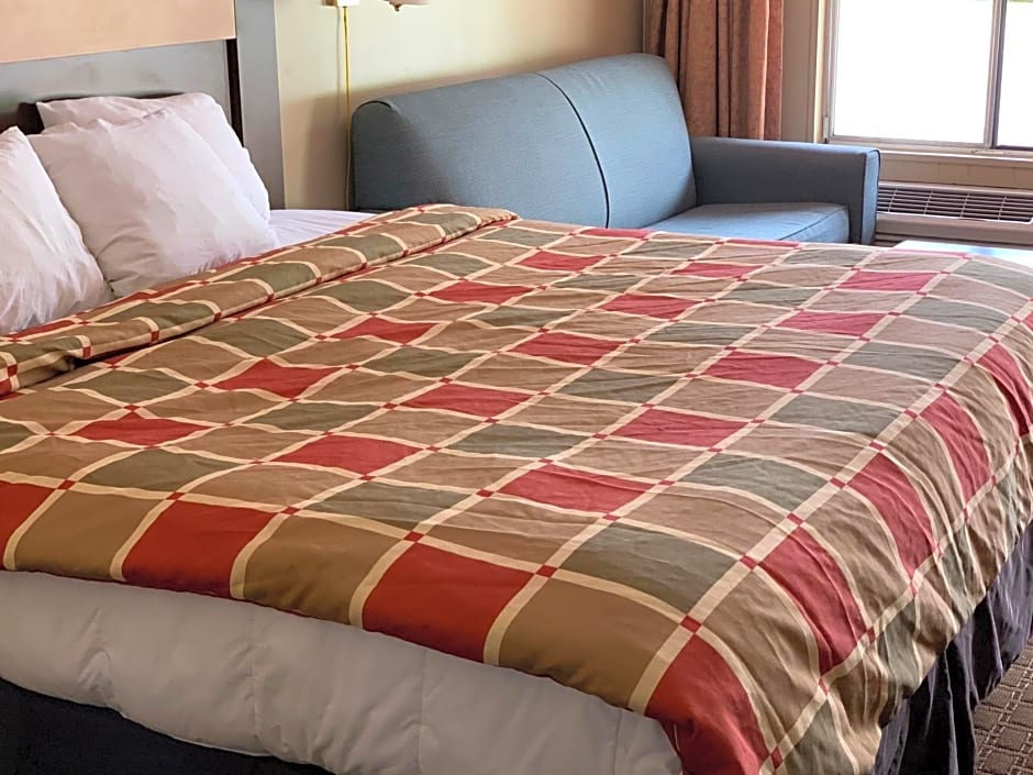 Travelowes Motel - Maggie Valley