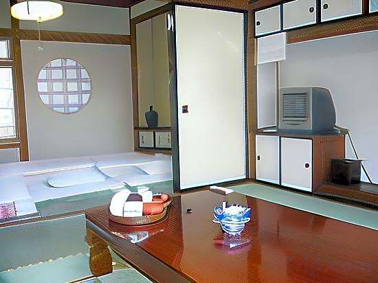 Ebitake Ryokan