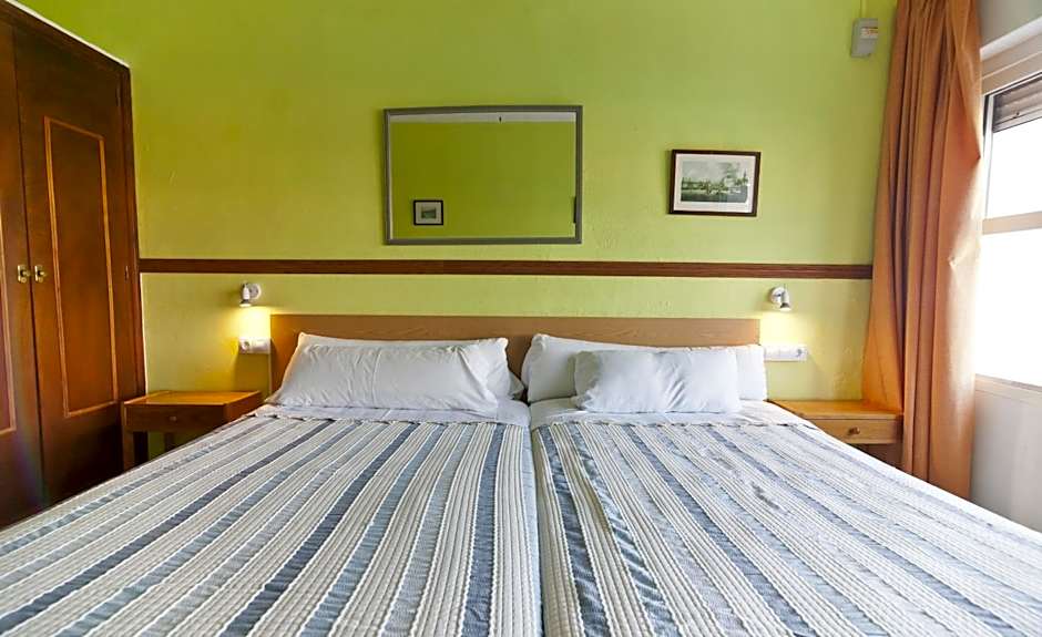 Cala Bona y Mar Blava