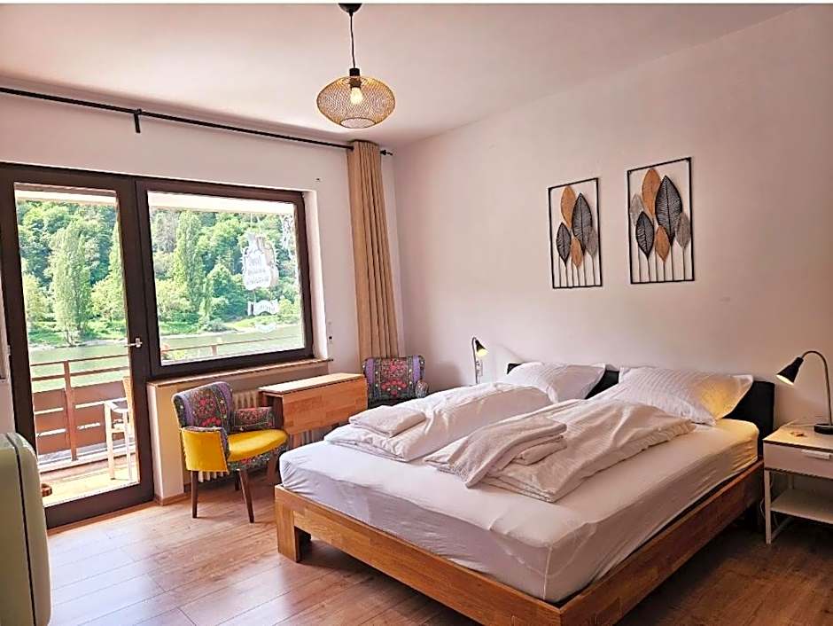 Römerstube Apartments & rooms