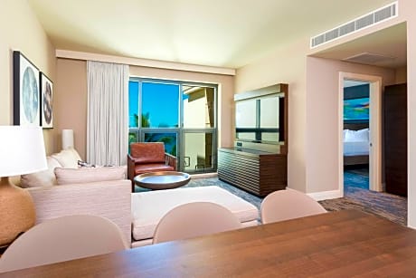 Premier Ocean Suite, 1 Bedroom Suite, 1 King, Ocean view