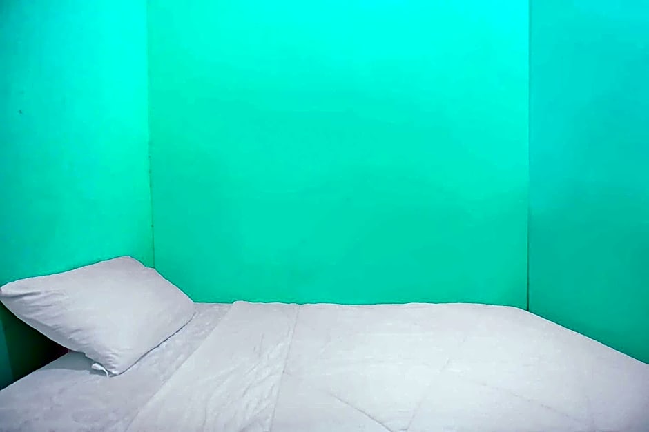 Hotel O Penginapan LorraNearPasar Oleh Oleh