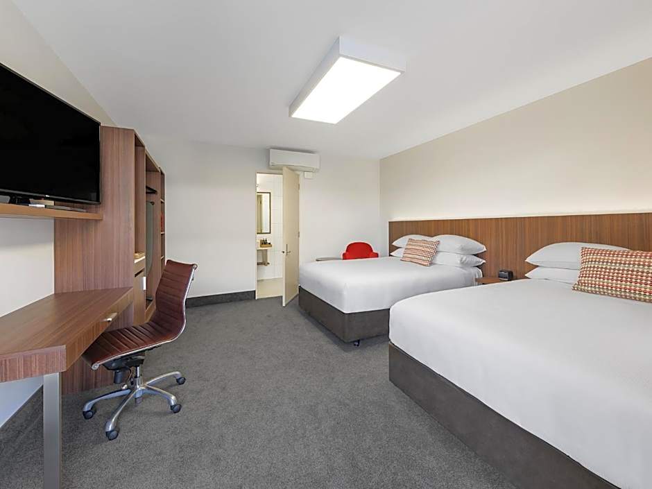 Jet Park Hotel Hamilton Airport