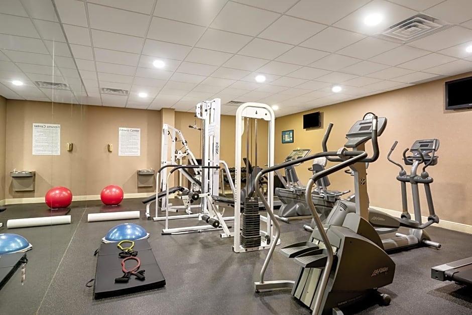 Holiday Inn Fort Lauderdale Airport by IHG