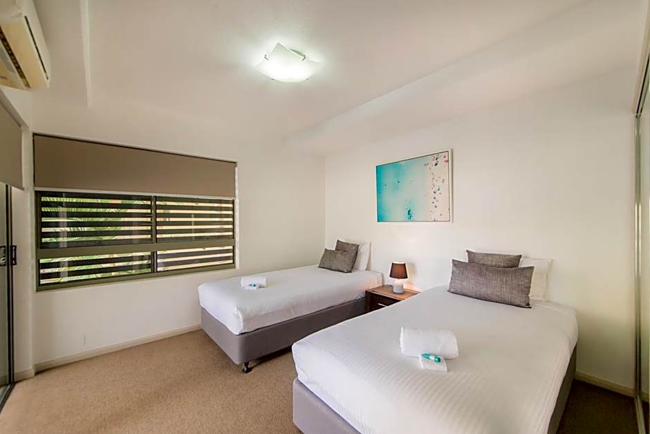 Beaches on Lammermoor Apartments