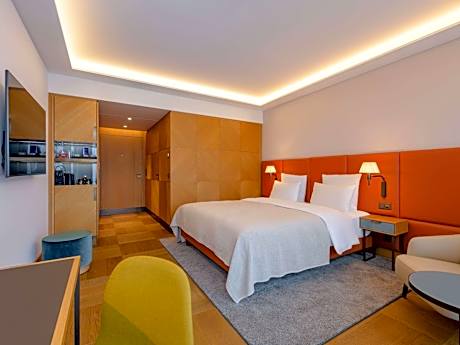 Classic Room With 1 King-Size Bed