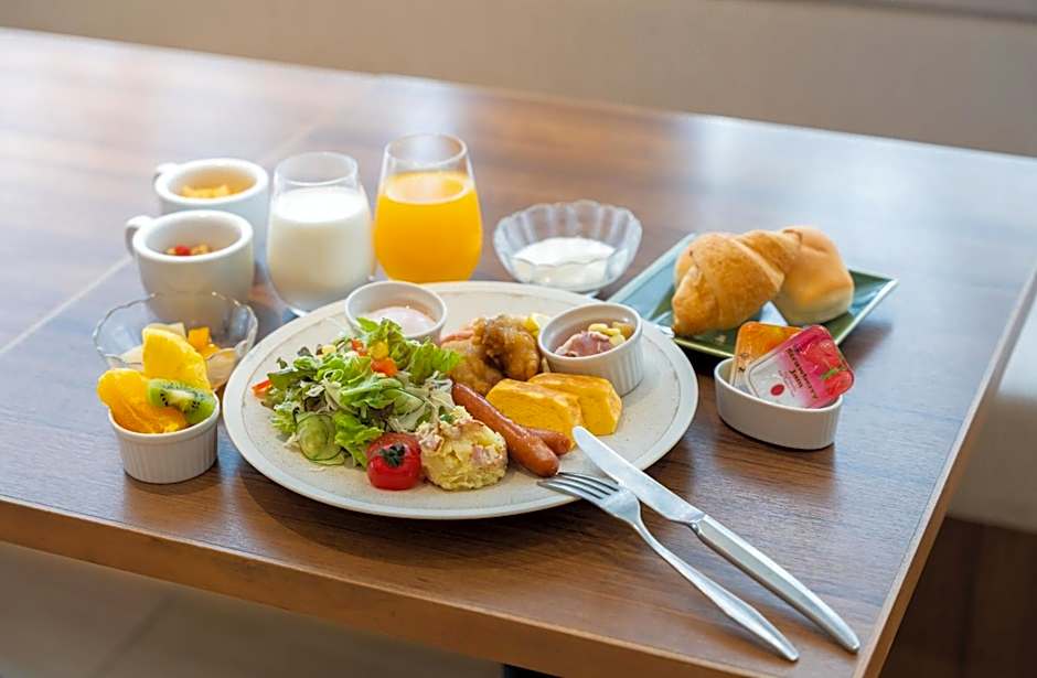 Hotel Katsuyama Premiere